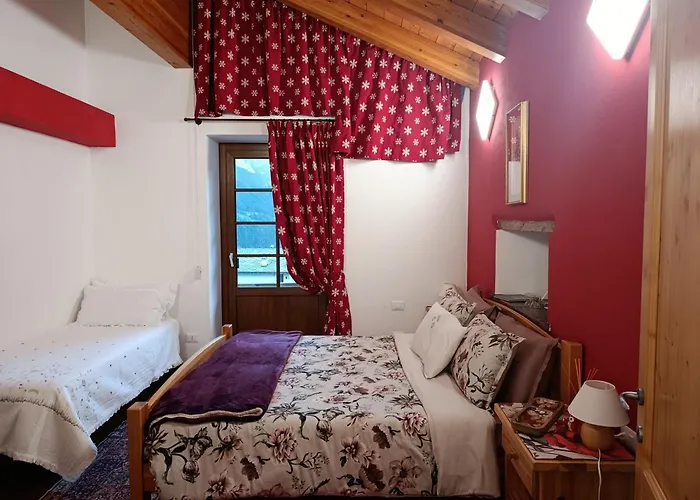 La Tour Bed & Breakfast